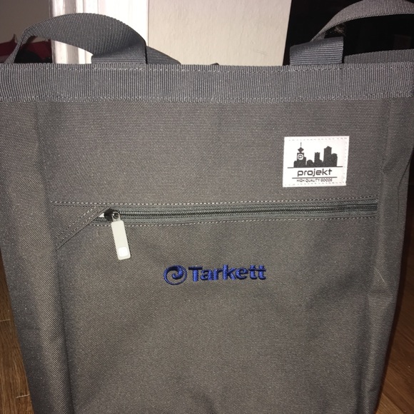 Bag. It’s great for the pool or camping - Picture 2 of 6